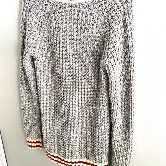 BLUENOTES 🍀2/$30🍀Classic Knit Sweater Small - Picture 5 of 7